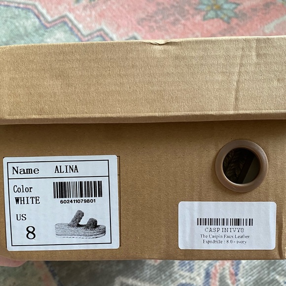 Sandals - Picture 6 of 7